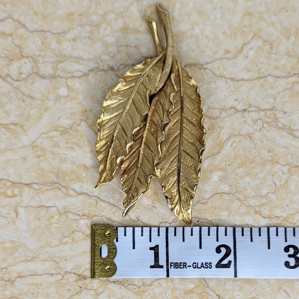 Vintage Coro 3 Leaf Textured Gold Tone Signed Brooch Pin